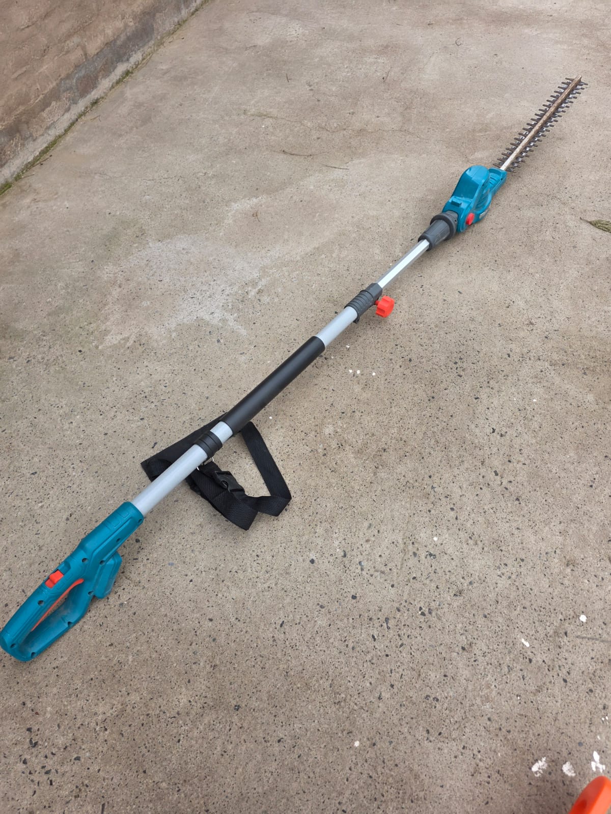 Cortacerco extensible Total 20V de Herramientas Aconcagua